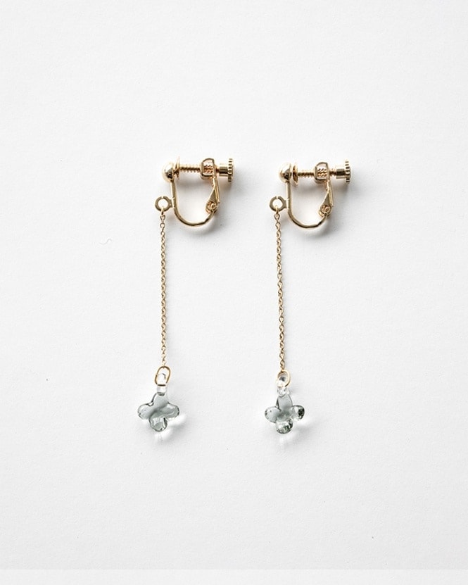 イヤリング アジサイ グレー1